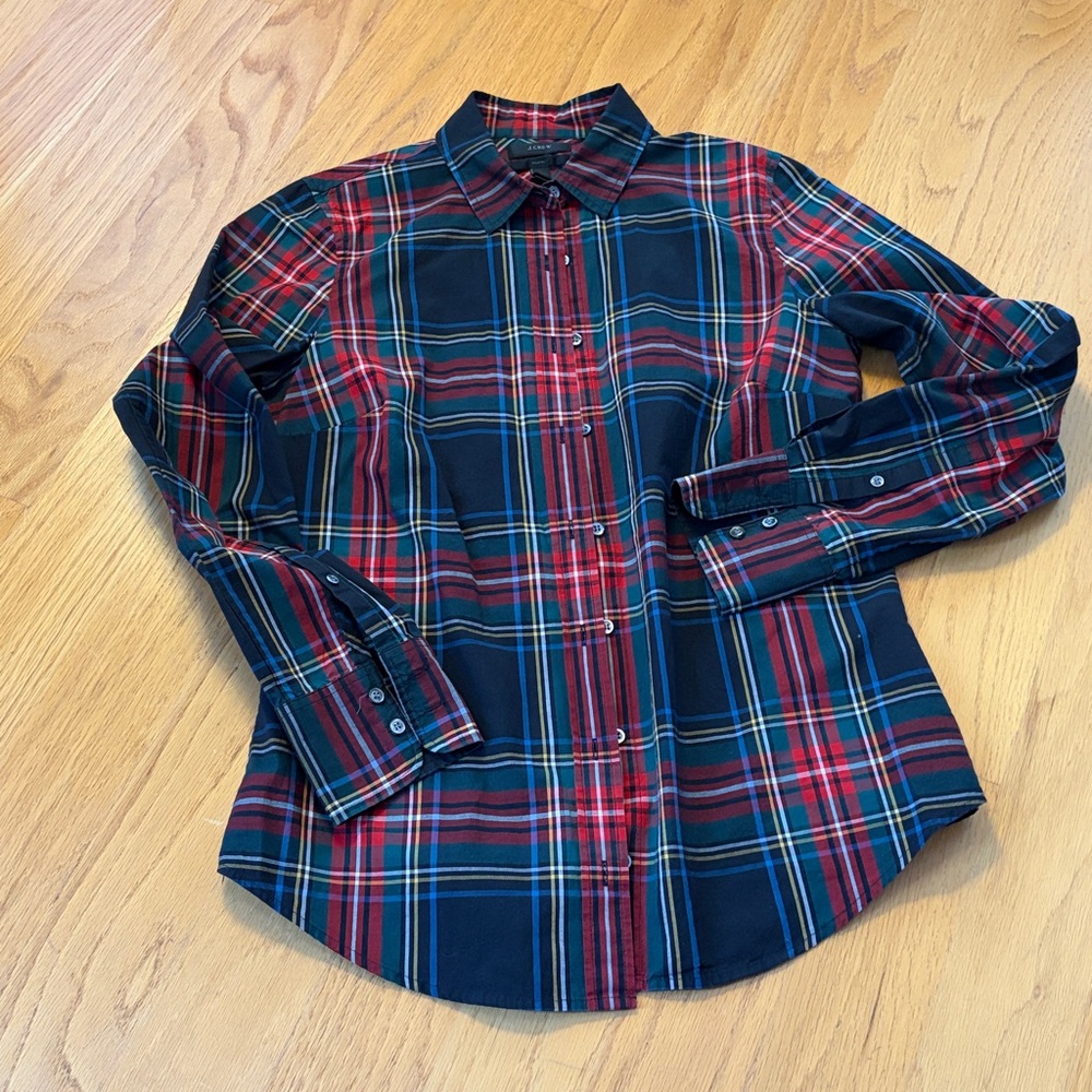 J. Crew Perfect Shirt in Stewart Tartan Plaid size 4 E6309